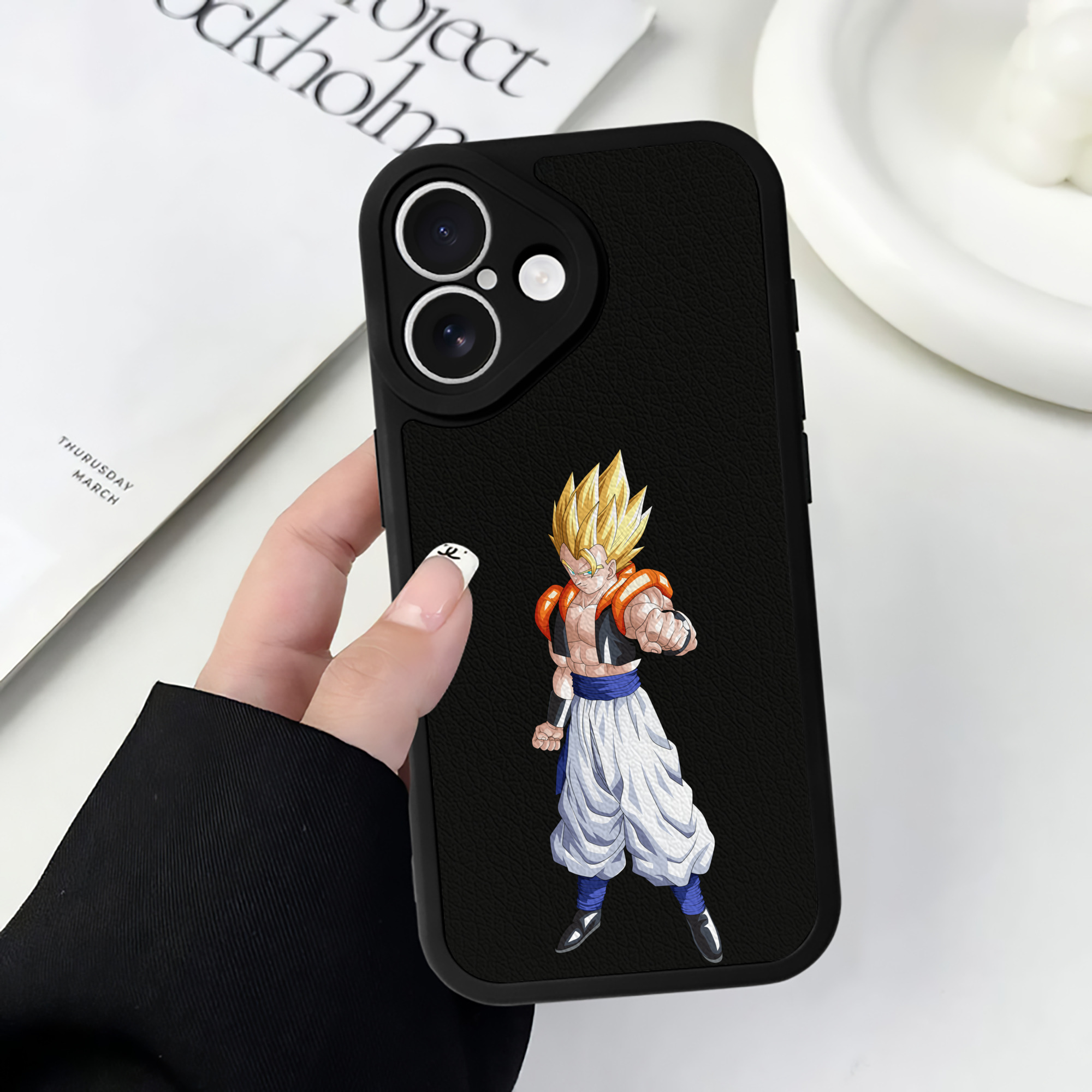 （画像用） ドラゴンボール ベジータ四世（Bejīta Yonsei）DRAGON BALL Vegeta IV 【iPhone 16シリーズ対応】シリコンスマホケース（レザー調） 材質：シリコン